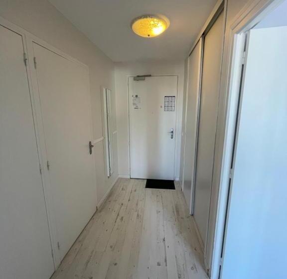 패밀리 룸, Hôtel De La Plage