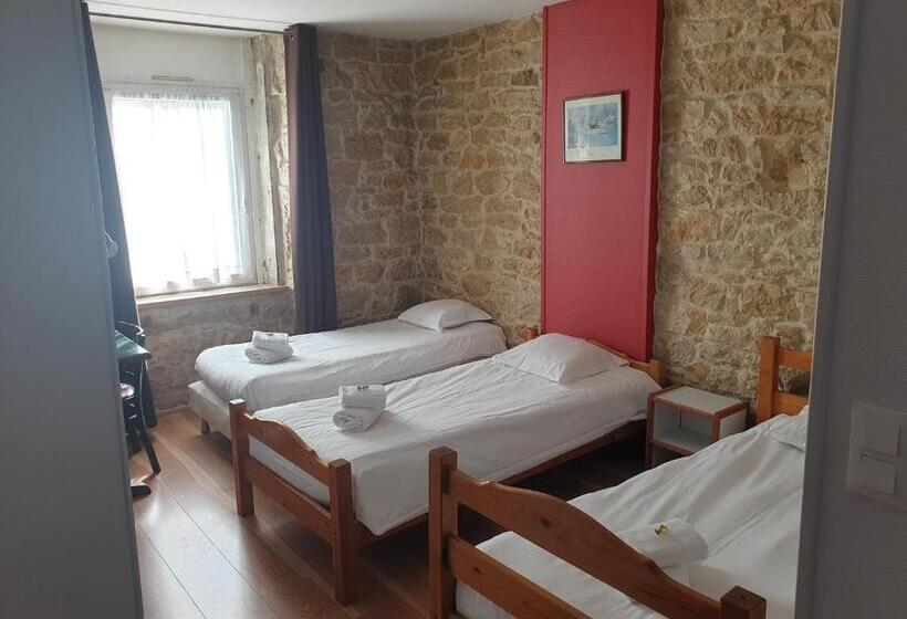 Семейный Номер, Hôtel Hermance