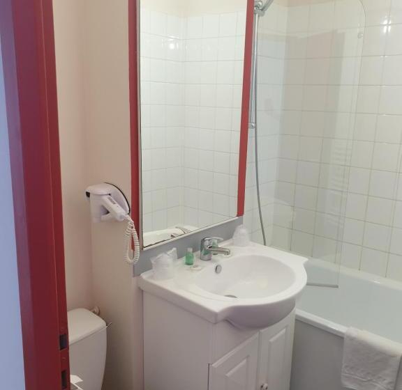 Четырехместный Номер Стандарт, Hôtel Hermance