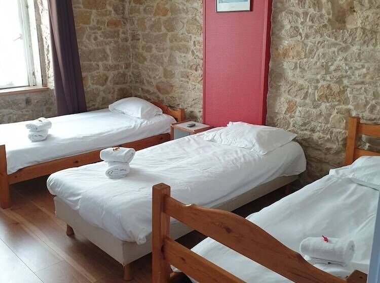 Семейный Номер, Hôtel Hermance