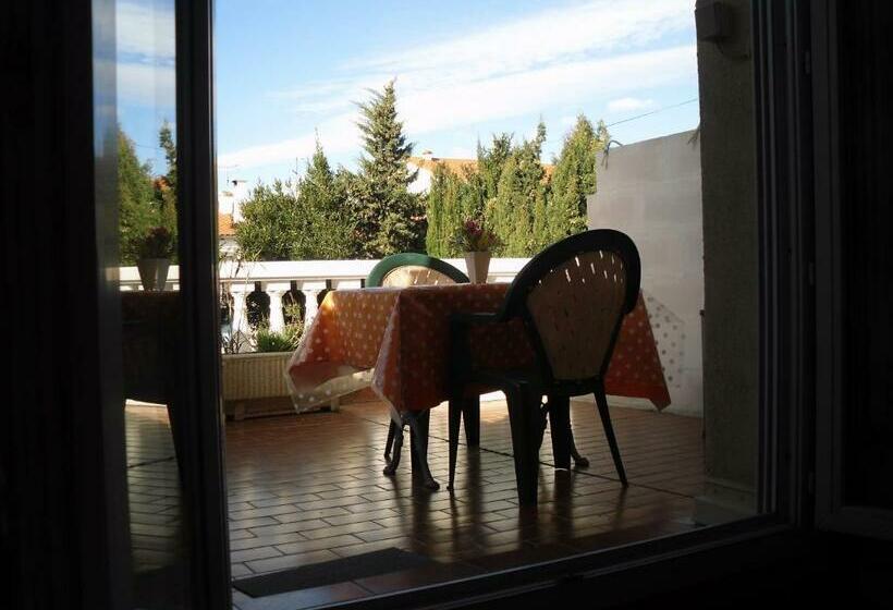 Номер Стандарт с Террасой, Hôtel Le Nid