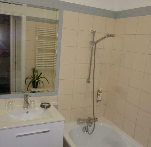 غرفة قياسية فردية, Hôtel Picardia