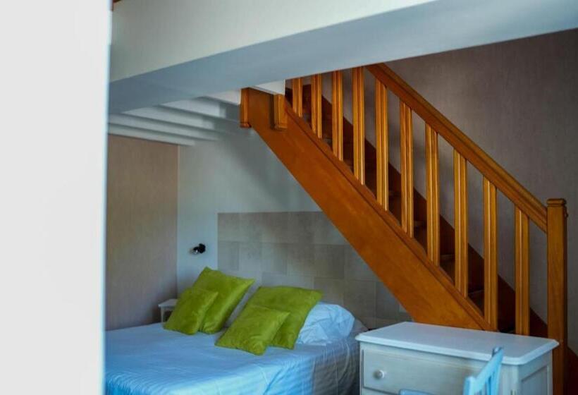 Семейный Номер, Hôtel Picardia