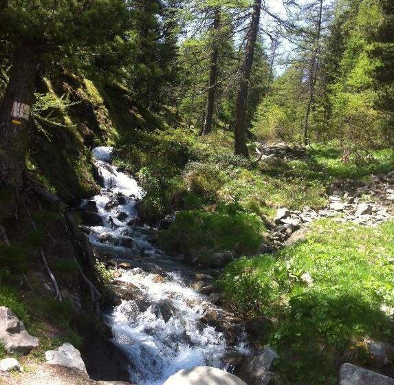 اتاق استاندارد, Le Chal Heureux