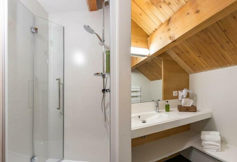 Номер Стандарт, Le Chalet D'en Hô
