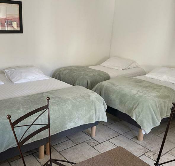 Quarto Familiar, Les Loges Du Luberon