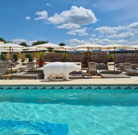 غرفة سوبيريور ثلاثية, Les Loges Du Luberon