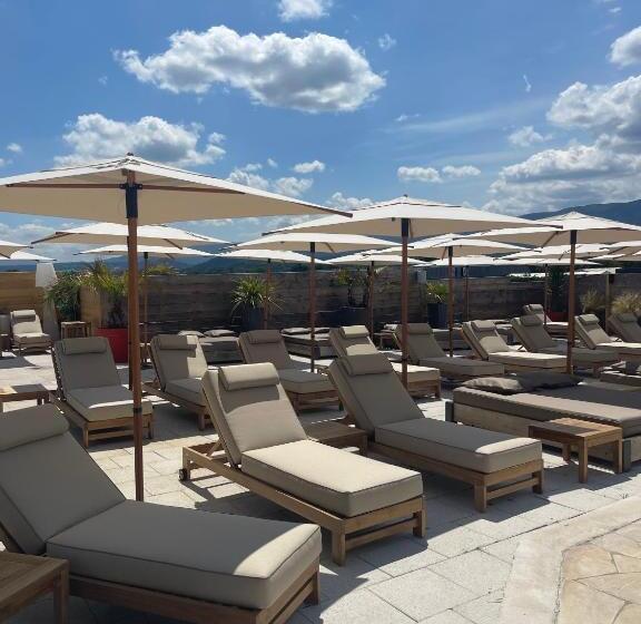 غرفة قياسية ثلاثية, Les Loges Du Luberon