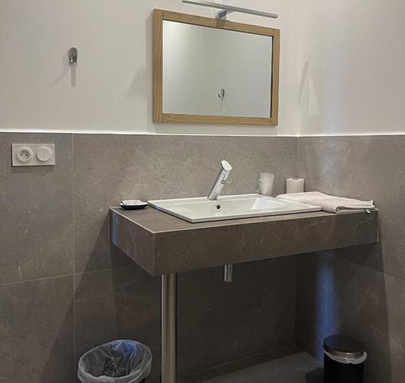 Quarto Triplo Estandar, Les Loges Du Luberon