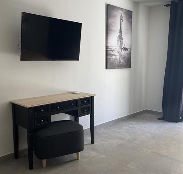 Четырехместный Номер Стандарт, Les Loges Du Luberon