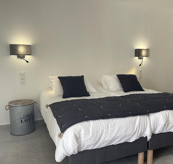 Номер Стандарт Трехместный, Les Loges Du Luberon