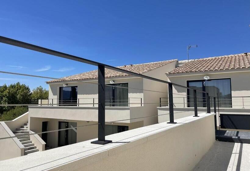 غرفة قياسية ثلاثية, Les Loges Du Luberon