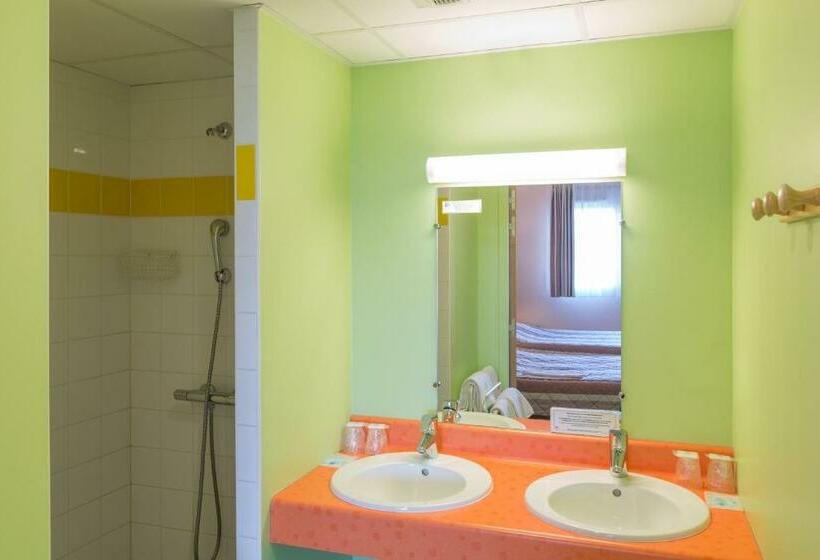 Номер Стандарт, Pressoir Hôtel
