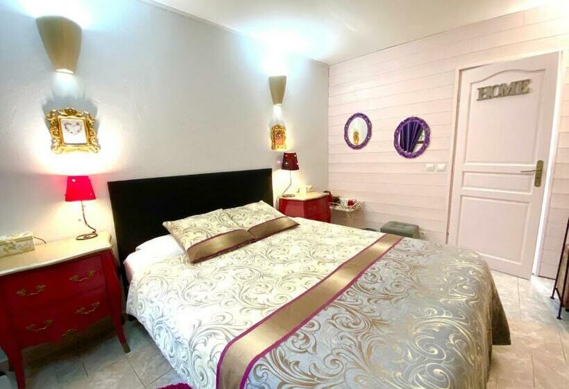 Номер Стандарт Внутренний, La Clef Des Songes B&b De Charme   Sarlat Centre   Parking Gratuit   Piscine Et Espace Bien être à 4
