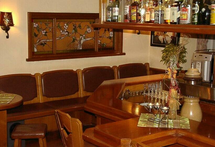 Номер Стандарт, Ackfeld Hotel Restaurant