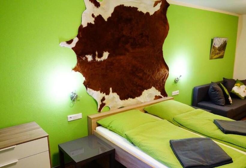 Номер Стандарт, Bavaria City Hostel   Design Hostel