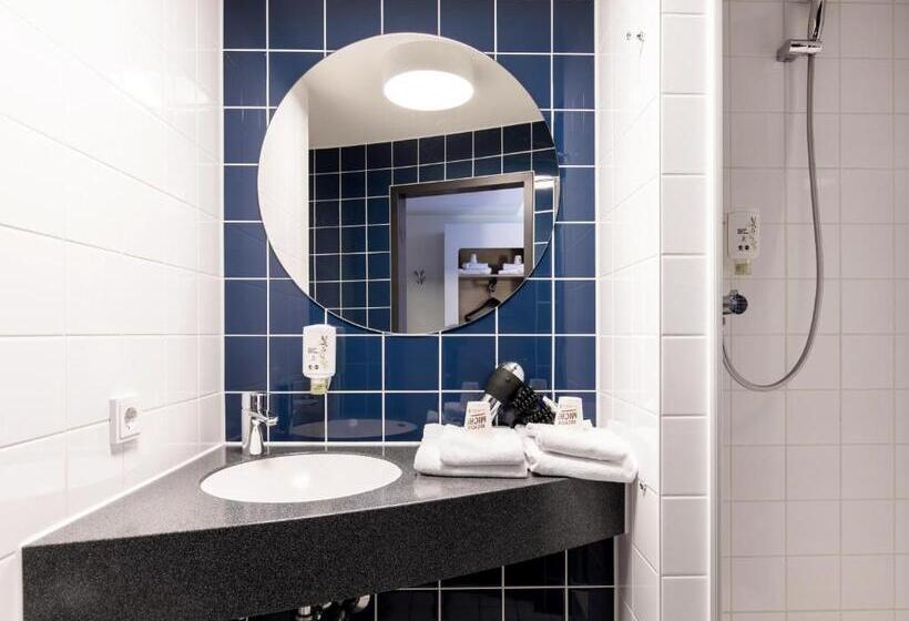 Номер Стандарт Трехместный, B&b Hotel Hamburg Nord
