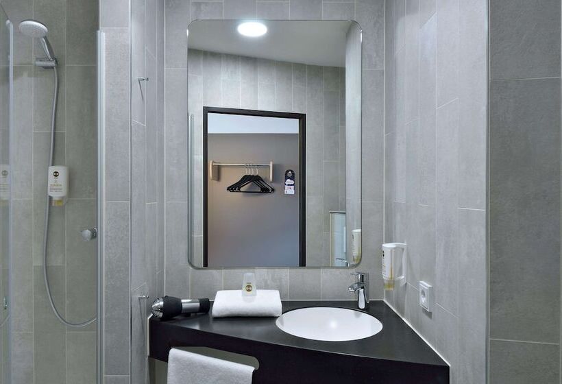 Номер Стандарт, B&b Hotel Frankfurt West