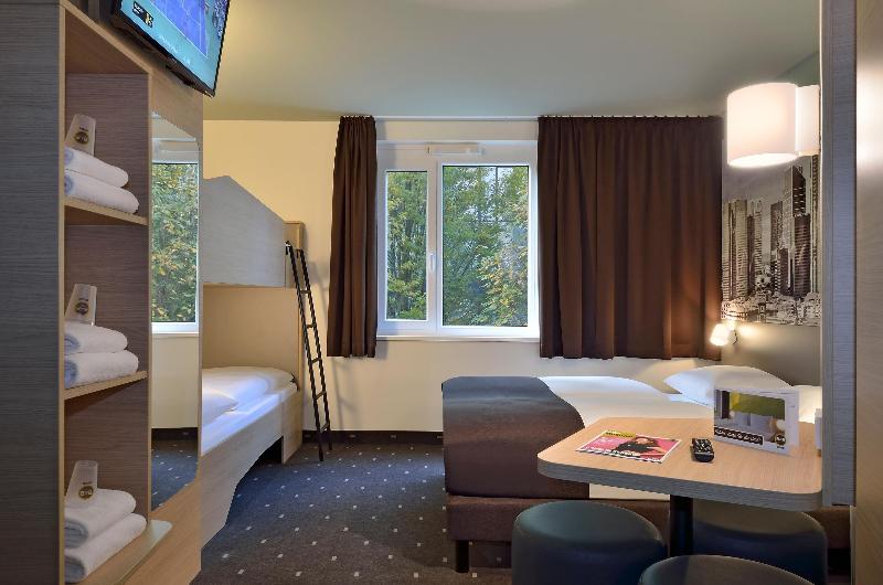 Семейный Номер, B&b Hotel Frankfurt West