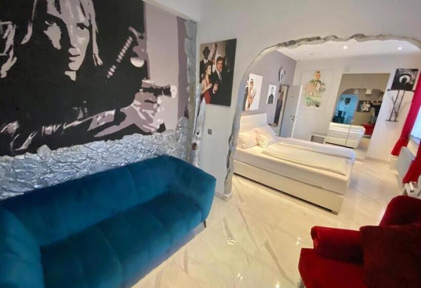 Апартаменты 1 Спальня, Karthäuser Hof