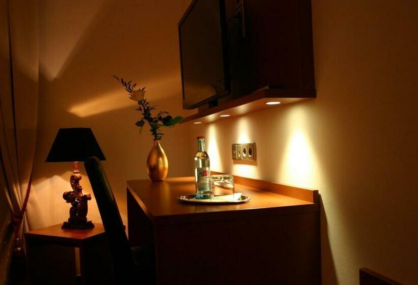 高级大房间, Kleine Festung Germersheim