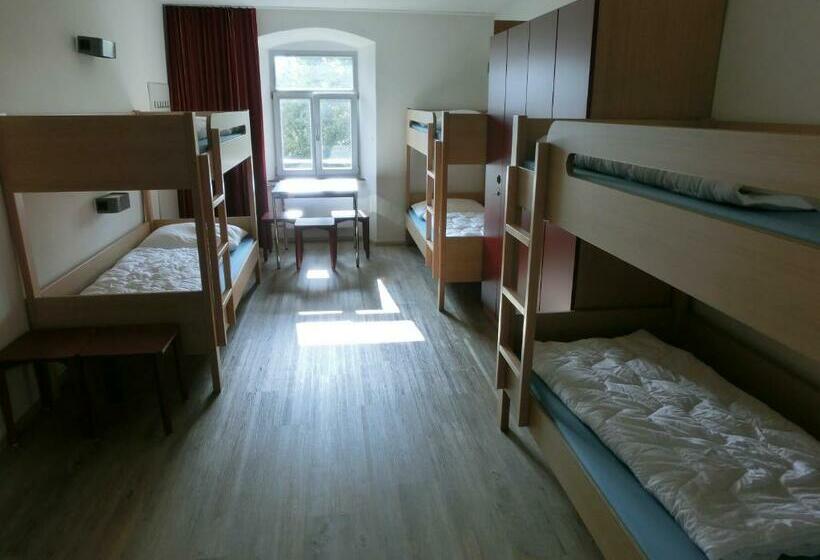 Семейный Номер, Jugendherberge Rottweil