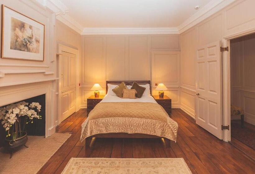 Family Suite, 38 St Giles