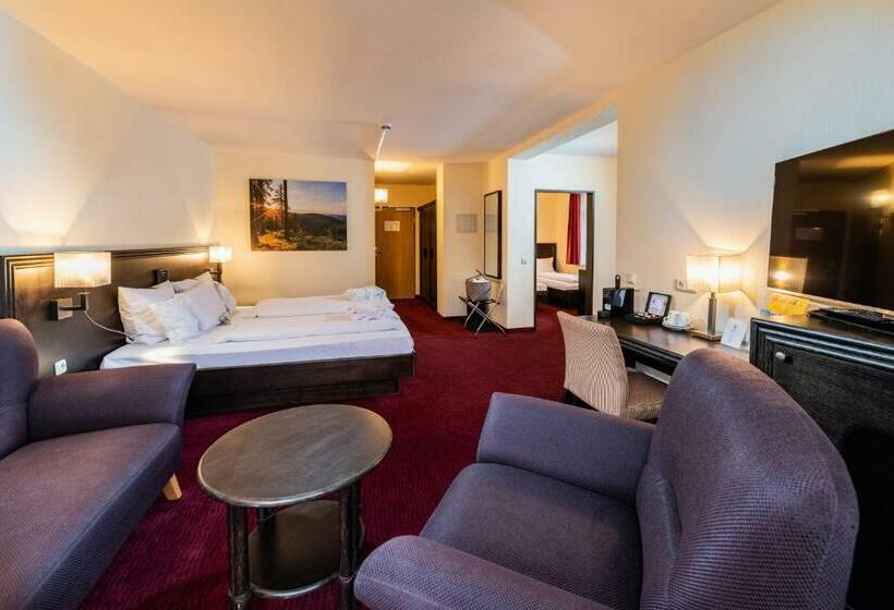 Familienzimmer, Göbel S Seehotel Diemelsee