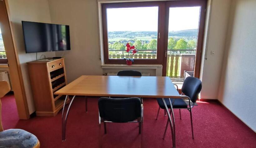 침실 1개 발코니 아파트, Wildenburger Hof