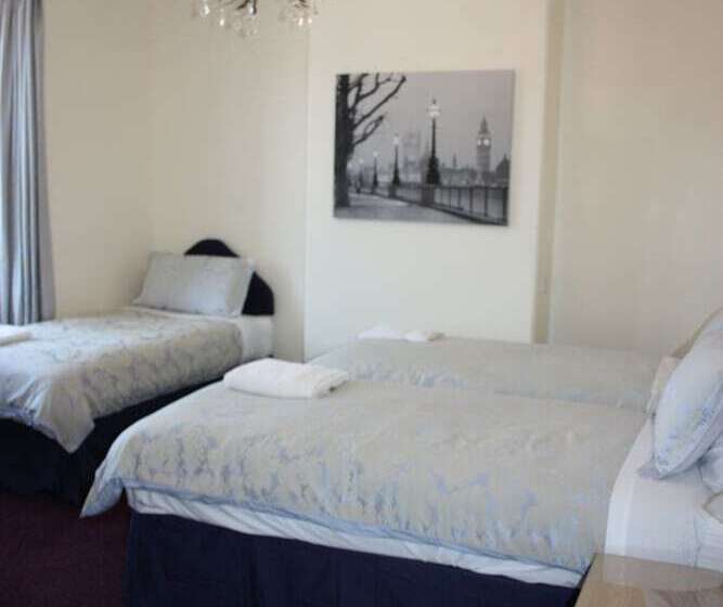 패밀리 룸, Linhill Guest House