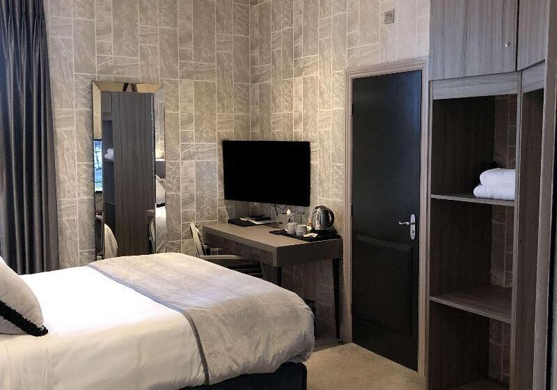 带大床的豪华间, The Eccleston Hotel; Bw Signature Collection