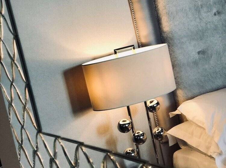 家庭间, The Eccleston Hotel; Bw Signature Collection
