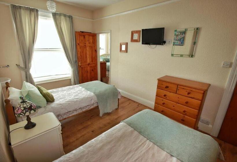 Четырехместный Номер Superior, Beaches Guesthouse