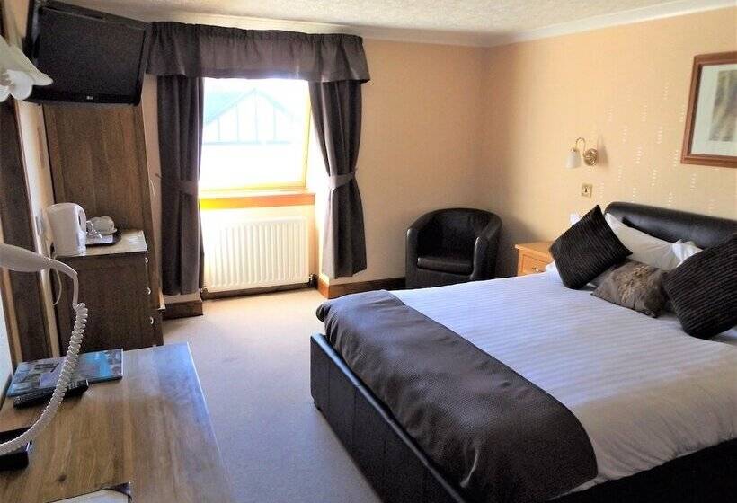 Семейный Номер, Lyndon Guest House