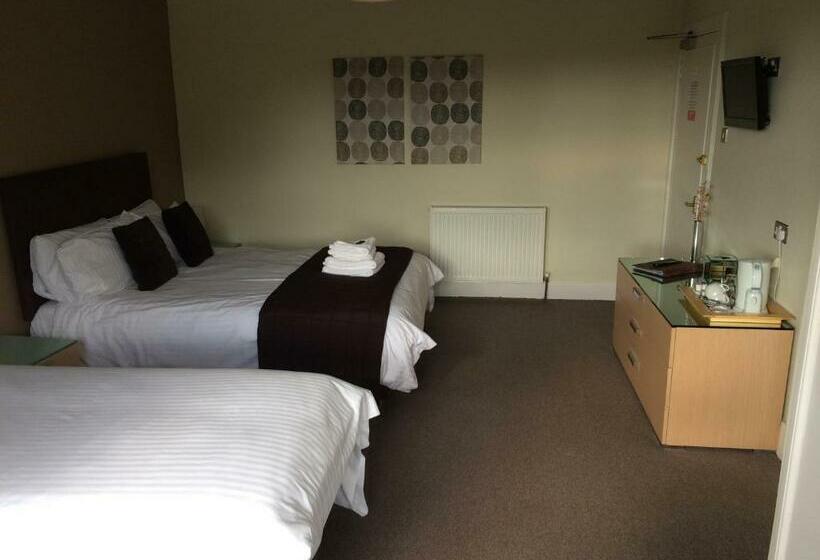 Quarto Familiar, No.2 Troon Road