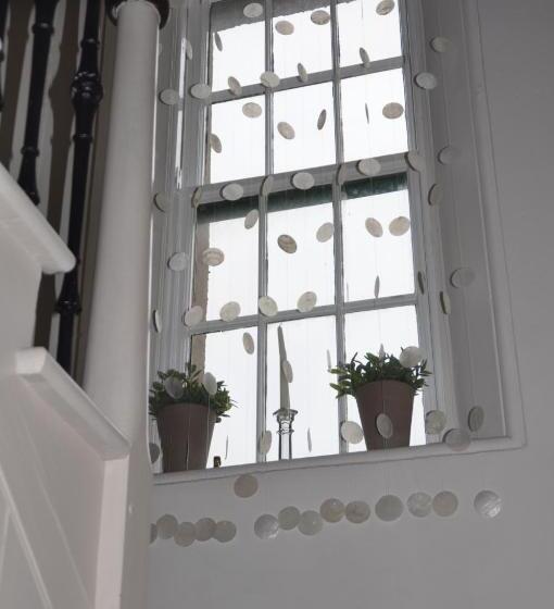 غرفة أساسية, The Bank Guest House