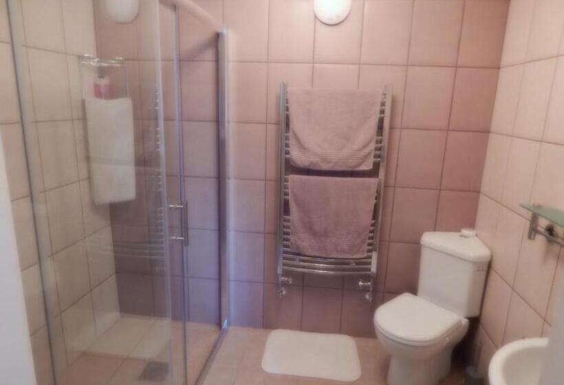 Номер Стандарт, The Old Barn Bed & Breakfast