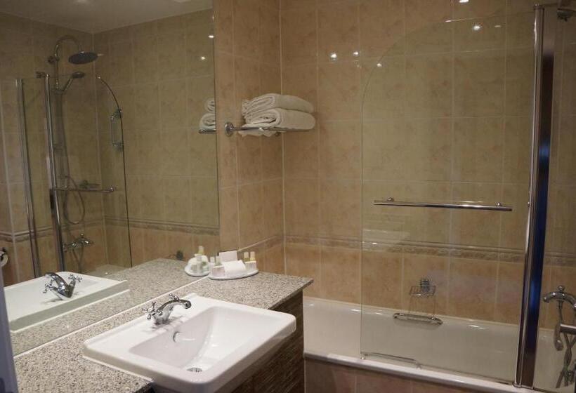 Полулюкс, Carnoustie Golf Hotel  A Bespoke Hotel’