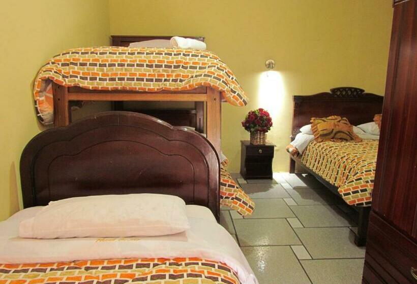 패밀리 룸, Hostal Anais