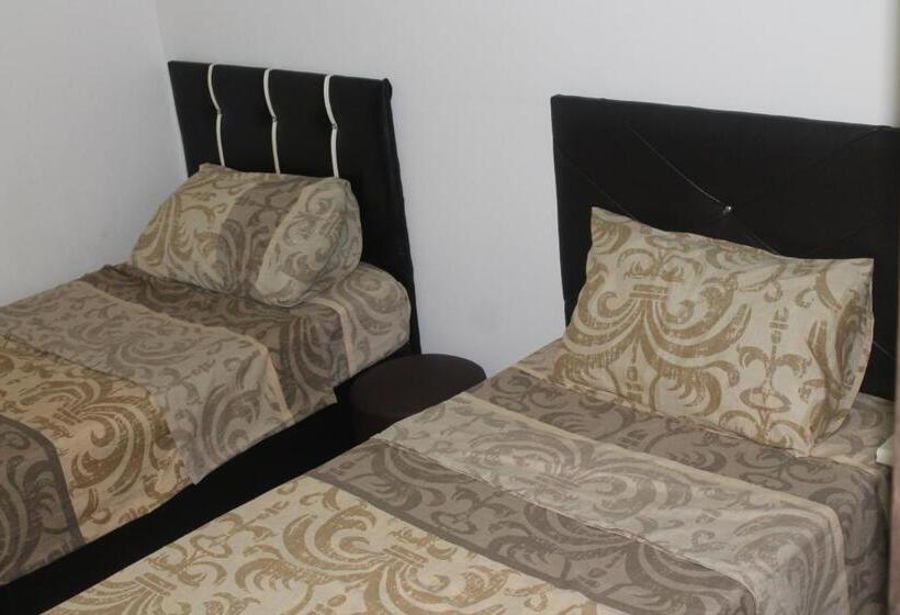 اتاق استاندارد سه نفره, Ponto