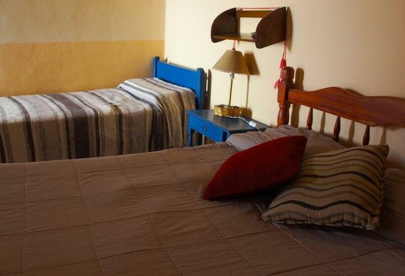 Üç Kişilik Standart Oda, Inti Sayana