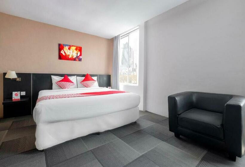 디럭스 룸, Capital O 472 Hotel Asyra