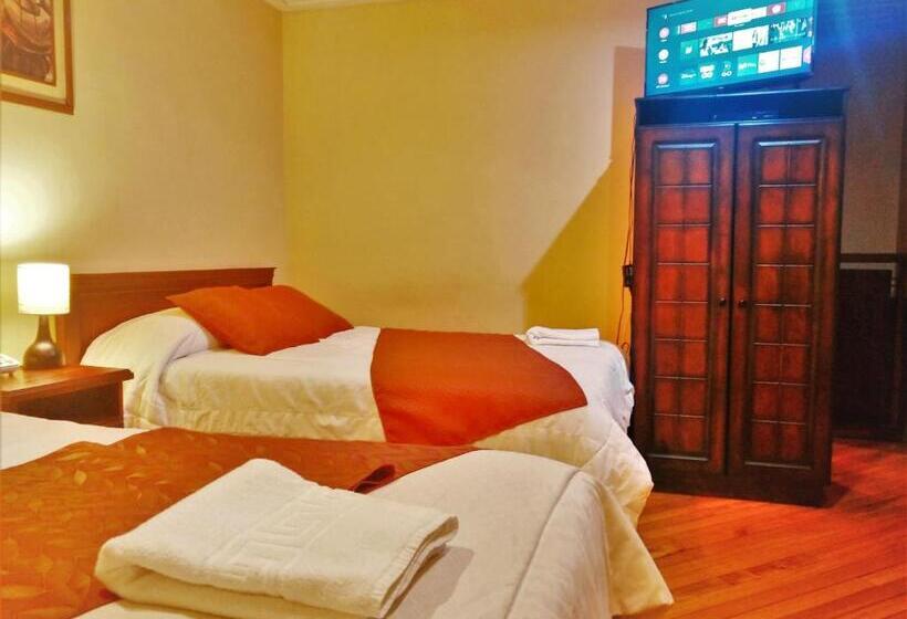 اتاق استاندارد چهار تخته, Calle Angosta