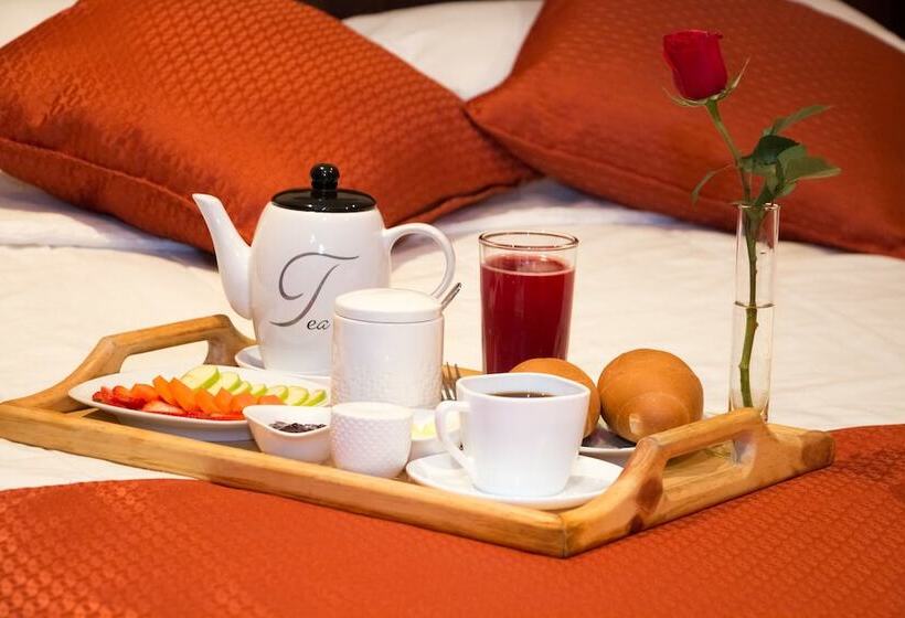 اتاق استاندارد چهار تخته, Calle Angosta