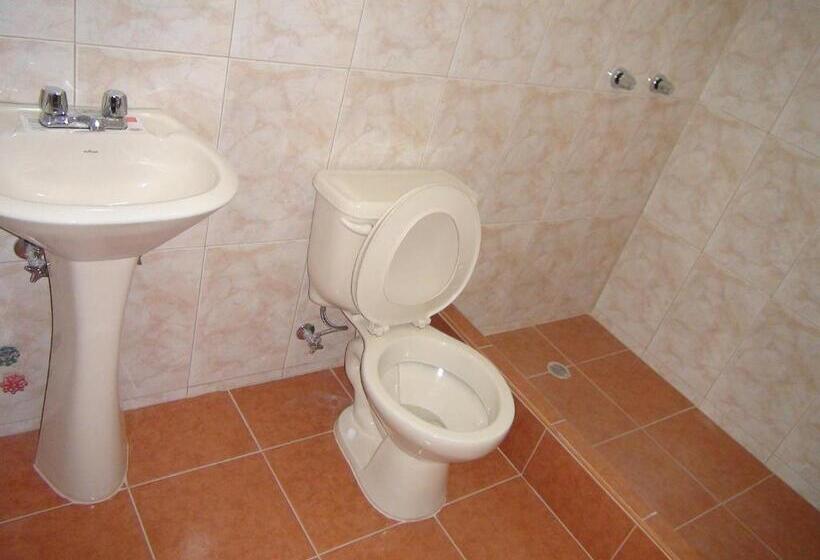 이그제큐티브 패밀리룸, Hostal Fevilamir