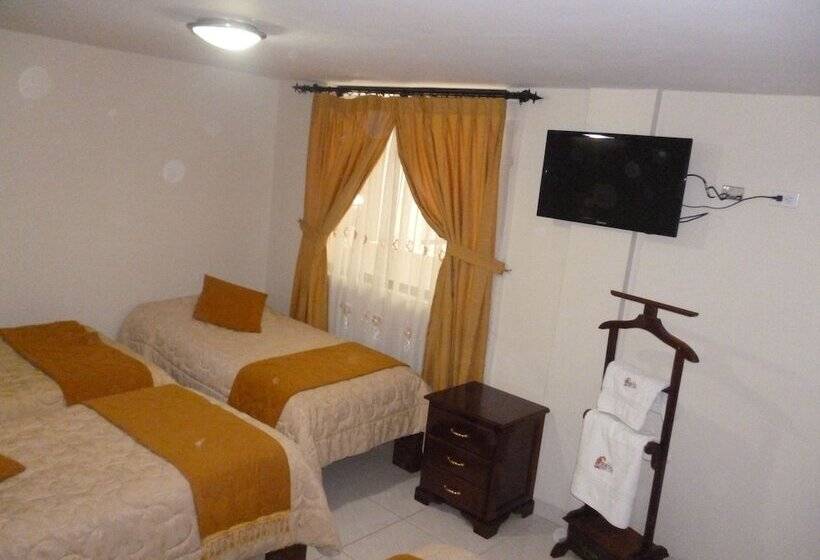 اتاق استاندارد چهار تخته, Hostal Fevilamir