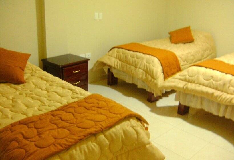 4인용 스탠다드 룸, Hostal Fevilamir