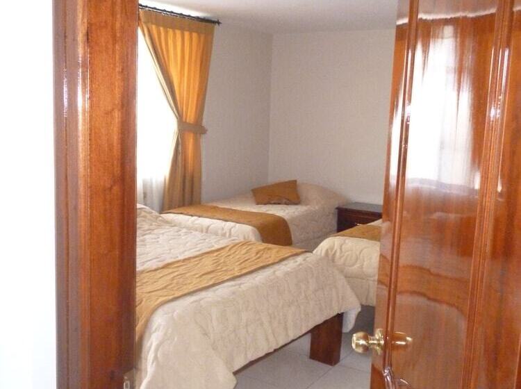 4인용 스탠다드 룸, Hostal Fevilamir