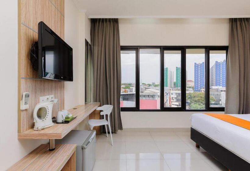 디럭스 룸, Sans Hotel Green Bekasi By Reddoorz