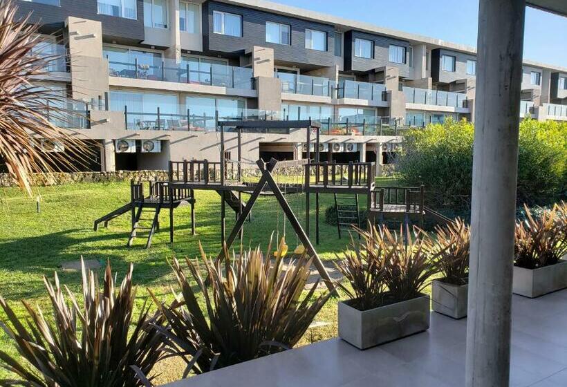 Апартаменты 1 Спальня Вид на Море, Linda Bay Beach & Resort Spa
